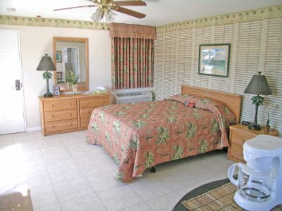 Camelot Resort - All Spacious Studios And 1 Bedroom Condos