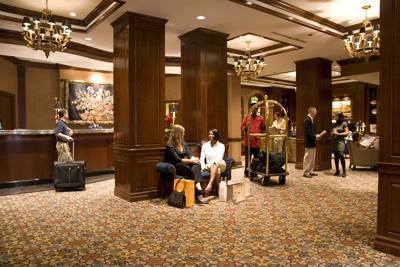 The Seneca Hotel & Suites - 