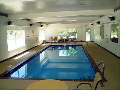 Holiday Inn Express Hotel & Suites Ames - Indoor Pool
