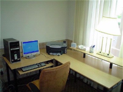 Holiday Inn Express Hotel & Suites Ames - Business Center
