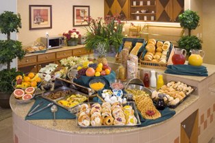 Complimentary Daily Breakfast Buffet