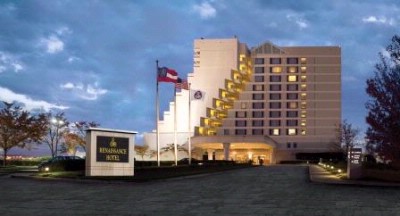 Evening View Of Renaissance Concourse Hotel