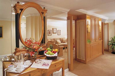 Michelangelo Hotel - 