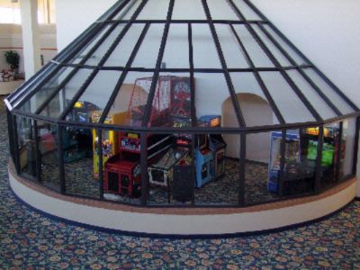 Ramada Plaza Dayton - Video Game Room