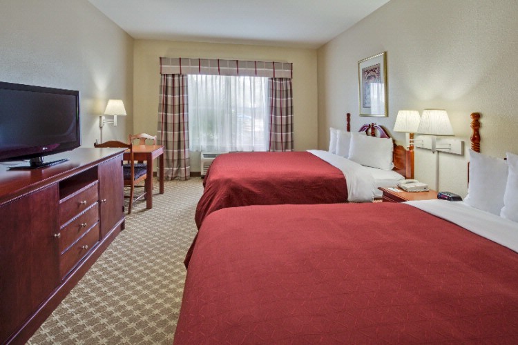 Country Inn & Suites - Standard Room With 2 Queen Beds