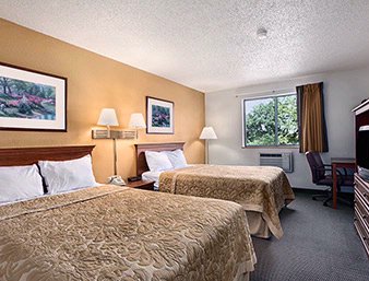 Super 8 Canton - 