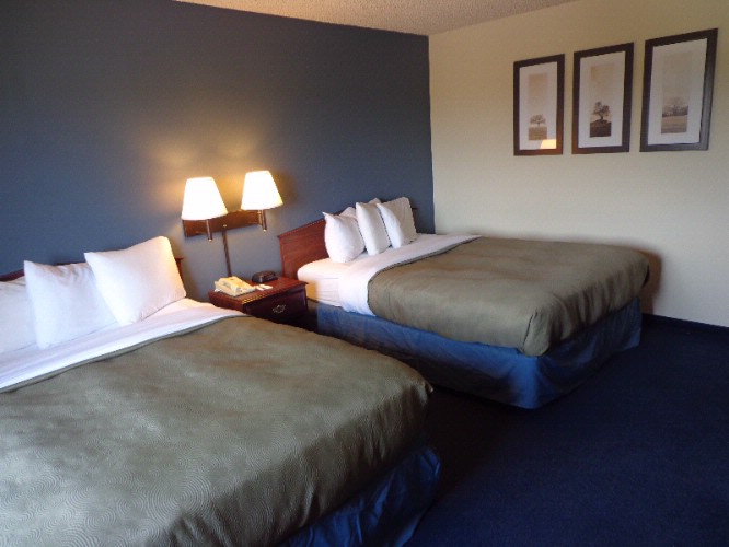 Americinn Lodge & Suites - 