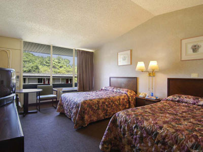 Howard Johnson Express Inn - 