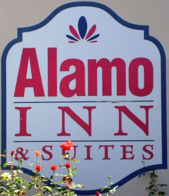 Alamo Inn & Suites - 
