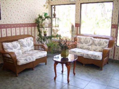 Alamo Inn & Suites - 