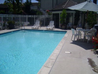 Alamo Inn & Suites - 