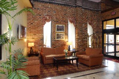 Clarion Inn & Fun Dome - Hotel Lobby