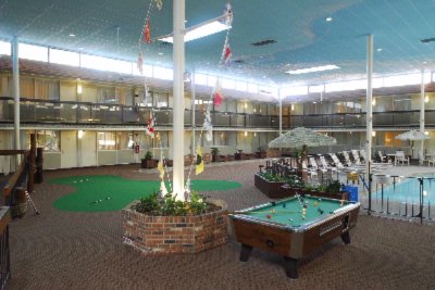 Clarion Inn & Fun Dome - Rooms By The Pool