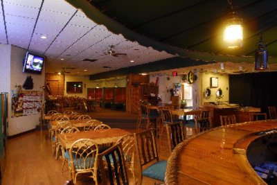 Clarion Inn & Fun Dome - Bar & Lounge
