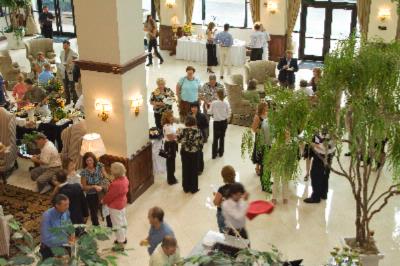 Holiday Inn & Roberts Convention Centre - Hotel Lobby