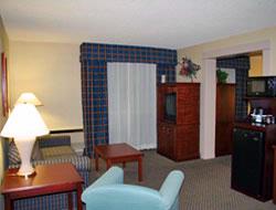 Quality Inn Everett - Executive King Suite