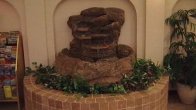 Super 8 Speedway - Lobby Fountain
