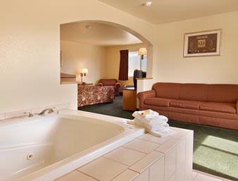 Days Inn & Suites - 