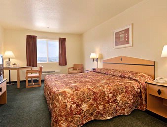 Days Inn & Suites - 