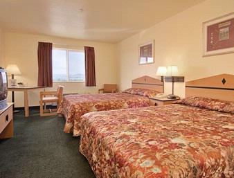 Days Inn & Suites - 