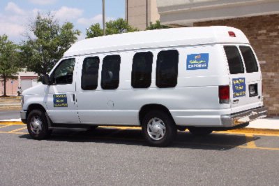 Holiday Inn Express Springfield - Complimentary Hotel Shuttle