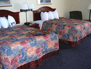 Double Queen Bed Room
