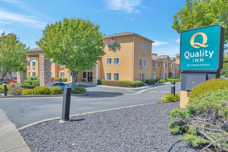 Comfort Inn Vallejo - Hotel Near Amusement Park
