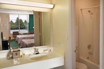 Super 8 Motel - Bathroom