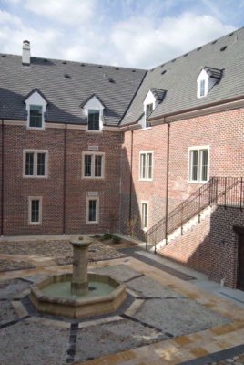 Wedmore Place at the Williamsburg Winery - Courtyard