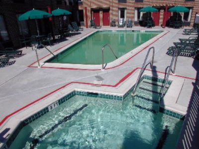 Capital Plaza Inn & Suites - 