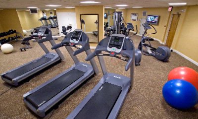 Arlington Court Suites Hotel - 24 Hr Access Fitness Center