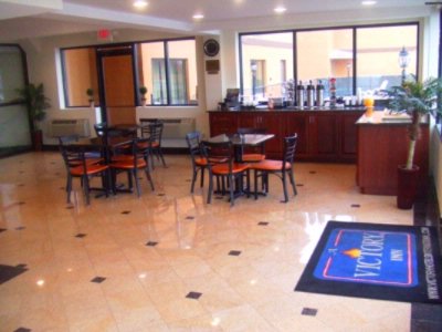 A Victory Inn - Lobby