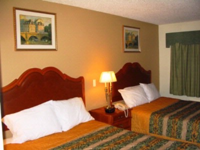 A Victory Inn - 2 Double Bed Room