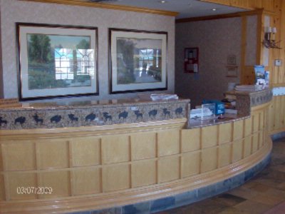 Holiday Inn Express - Front Desk Counter