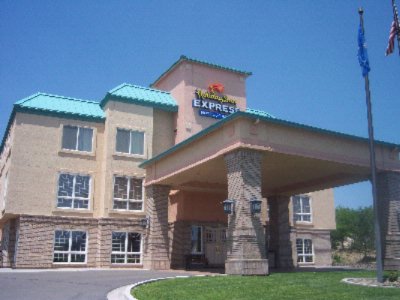 Holiday Inn Express - Exterior Of Hotel