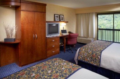 Courtyard by Marriott Pittsburgh Waterfront - Queen/queen Room