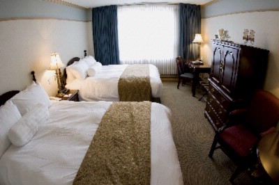 Mount Royal Hotel - Standard Bedroom With 2 Queen Beds