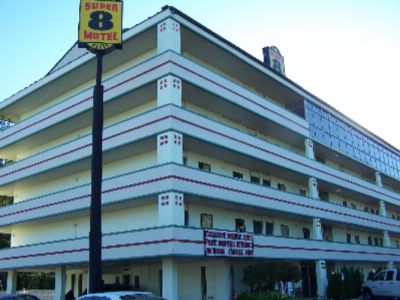 Super 8 Memphis / Downtown / Graceland Area - 