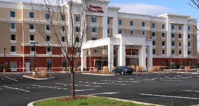 Hampton Inn & Suites Poughkeepsie - 
