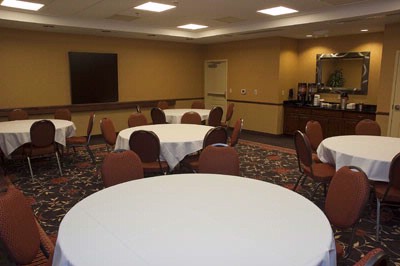 Wichita Northeast Hampton Inn & Suites - 