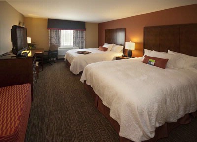Wichita Northeast Hampton Inn & Suites - 