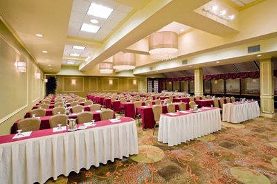 Crowne Plaza Edison Hotel - Windsor Wedding