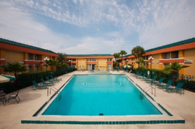 Pool2