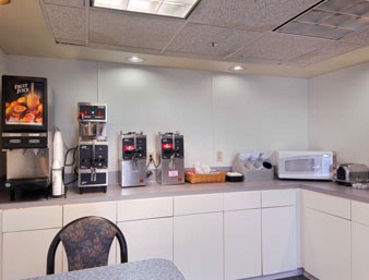 Howard Johnson - Breakfast Area