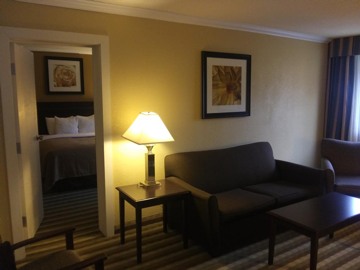 Clarion Inn - Standard Two Double Beds