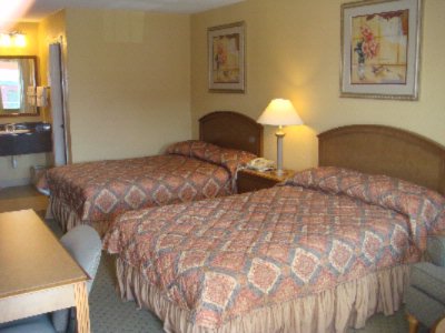 Knights Inn Hotel - Deluxe Guest Room With 2 Double Beds