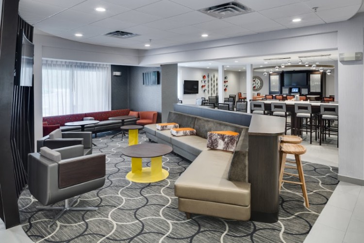 Springhill Suites by Marriott - Bar And Lounge At Springhill Suites By Marriott Milford