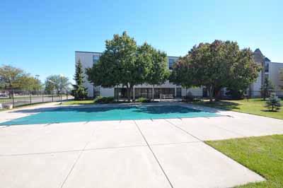 Holiday Inn Express Fishers - Exterior