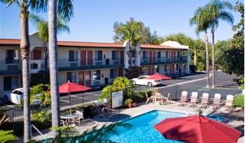 Best Western Lamplighter Inn & Suites - Heated Outdoor Pool
