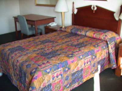 West Coast Inn - 1 Full Size Bed_1